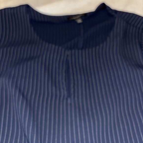 Lane Bryant Navy Pinstripe Bell Tie Sleeve Blouse Keyhole Office Preppy A - Picture 4 of 7